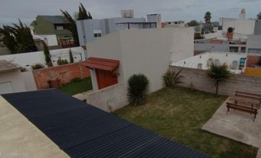 VENDO CASA A ESTRENAR CUATRO AMBIENTES EN MIRAMAR