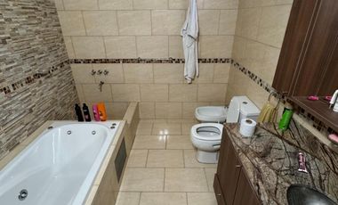 Venta casa 6 ambientes en El Palomar