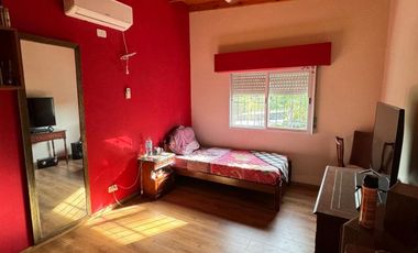 Venta casa 6 ambientes en El Palomar