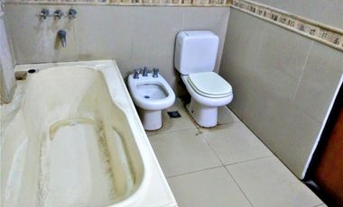 VENTA CHALET 4 AMBIENTES C/PARQUE QUINCHO MONTE GRANDE