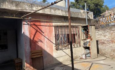 Vivienda a refaccionar con mejoras para local comercial Excelente oportunidad