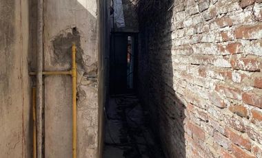 Vivienda a refaccionar con mejoras para local comercial Excelente oportunidad