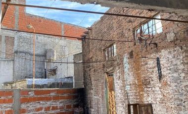 Vivienda a refaccionar con mejoras para local comercial Excelente oportunidad