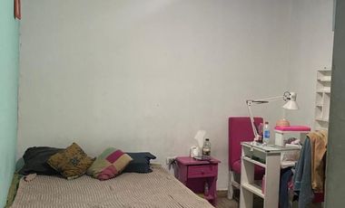 Vivienda a refaccionar con mejoras para local comercial Excelente oportunidad