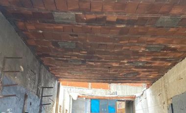 Vivienda a refaccionar con mejoras para local comercial Excelente oportunidad