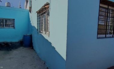 VENDO CASA 4 AMB CON TROTADORA PARA 2 AUTOS