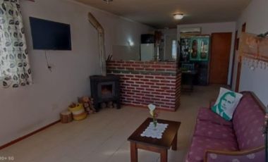 VENDO CASA 4 AMB CON TROTADORA PARA 2 AUTOS