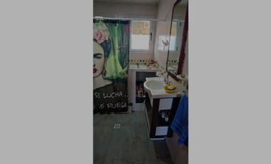 VENDO CASA 4 AMB CON TROTADORA PARA 2 AUTOS