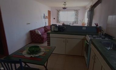 VENDO CASA 4 AMB CON TROTADORA PARA 2 AUTOS