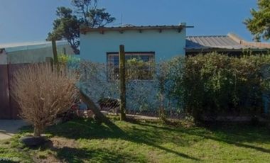 VENDO CASA 4 AMB CON TROTADORA PARA 2 AUTOS