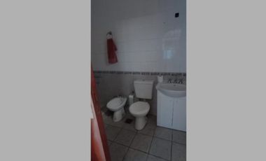 VENDO CASA 7 AMB CON PISCINA