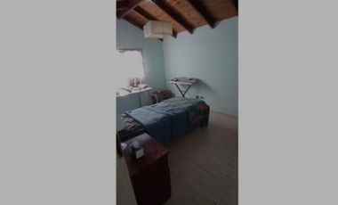 VENDO CASA 7 AMB CON PISCINA