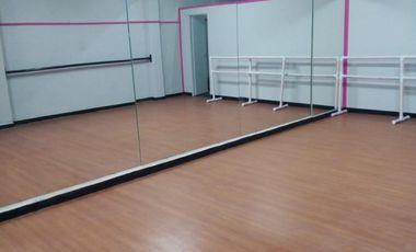 V703 Fondo de Comercio en Venta Ramos Mejia Salón / Estudio de Danzas