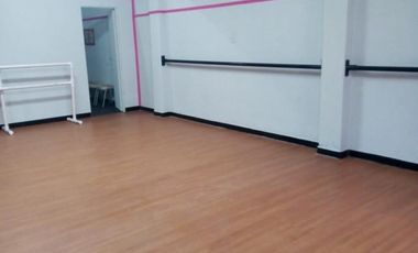 V703 Fondo de Comercio en Venta Ramos Mejia Salón / Estudio de Danzas