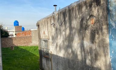 LOTE DE TERRENO DE 10x30 CON CONSTRUCCION