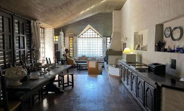 CHALET DE 7 AMBIENTES EN ALQUILER