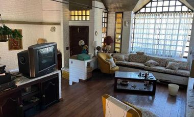 CHALET DE 7 AMBIENTES EN ALQUILER