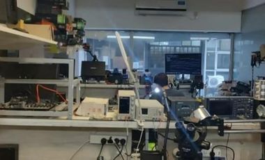 Local Doble Altura, a Metros de Avenida Corrientes - Excelente