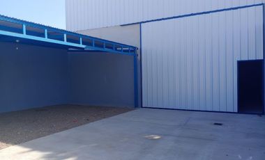 Venta a Estrenar Galpón 260m2 oficina 60m2 pérgola triple 40m2 Escritura en Villa Adela U$S95.000.