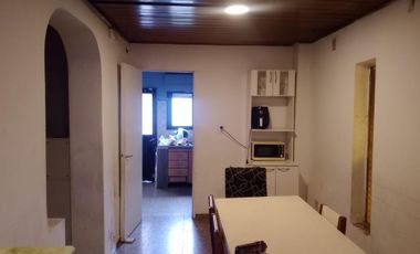 VENTA MUY BUENA PROPIEDAD sobre Irigoin Oportunidad de negocio