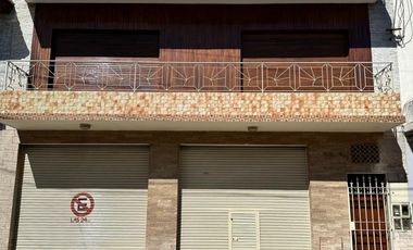 VENTA -  GALPON o LOCAL COMERCIAL MAS VIVIENDA - VILLA MADERO