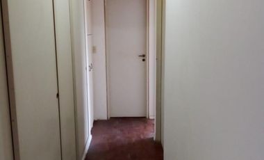 DEPARTAMENTO DE 3 AMBIENTES CON BALCON EN FLORES