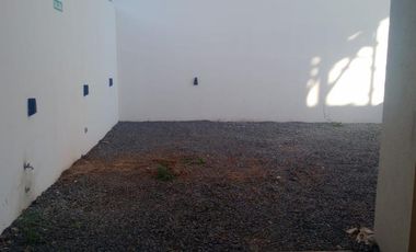 Venta DOS AMBIENTES con balcón Edificio de Categoría