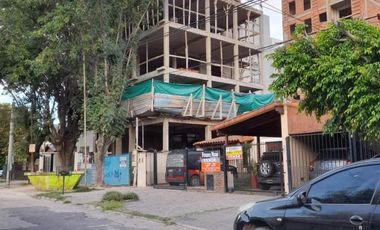Venta DOS AMBIENTES con balcón Edificio de Categoría