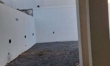 Venta DOS AMBIENTES con balcón Edificio de Categoría