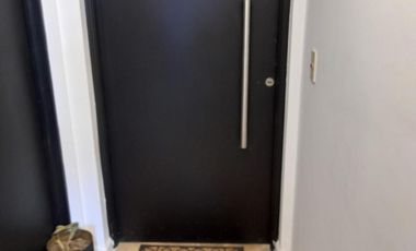 Venta DOS AMBIENTES con balcón Edificio de Categoría