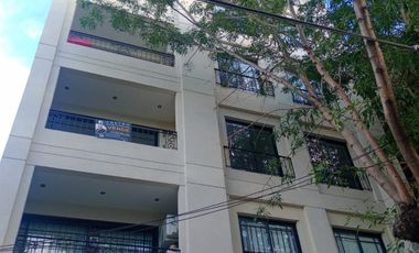 Venta DOS AMBIENTES con balcón Edificio de Categoría