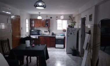 Casa mas local en Claypole