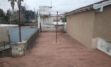 Casa mas local en Claypole