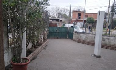 Casa mas local en Claypole