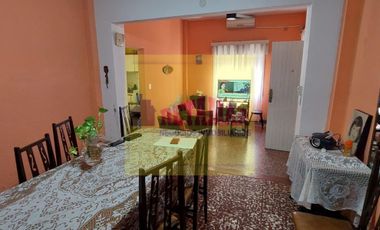 Venta de Casa en lote propio zona San Justo. Consulte