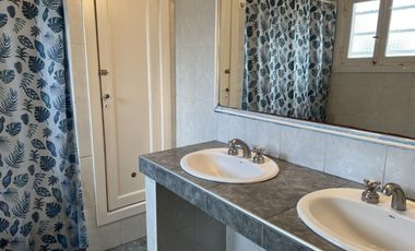 Hermosa Casa de 4 Ambientes + dep.