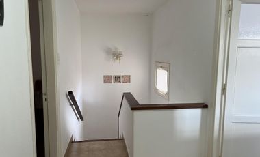 Hermosa Casa de 4 Ambientes + dep.