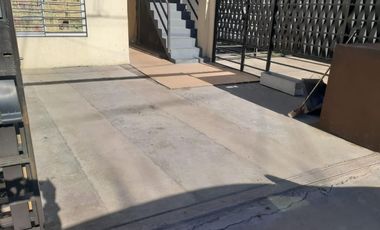 DEPARTAMENTO DE 2 AMBIENTES CON COCHERA - MORON