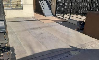 DEPARTAMENTO DE 2 AMBIENTES CON COCHERA - MORON