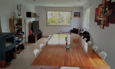 VENDO CASA 4 AMB CON PISCINA