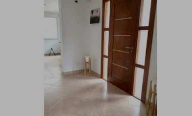 VENDO CASA 4 AMB CON PISCINA