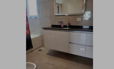 VENDO CASA 4 AMB CON PISCINA