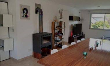 VENDO CASA 4 AMB CON PISCINA