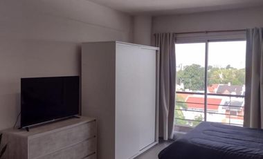 MONOAMBIENTE  CON BALCON SOBRE CORREDOR GAONA EXCELENTE