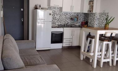 MONOAMBIENTE  CON BALCON SOBRE CORREDOR GAONA EXCELENTE