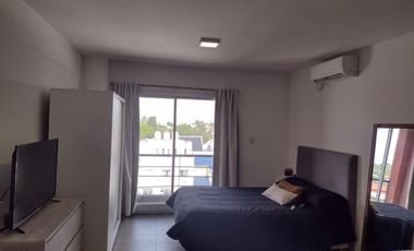 MONOAMBIENTE  CON BALCON SOBRE CORREDOR GAONA EXCELENTE