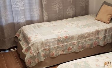 Chalet 5 Amb. con Cochera - IMPECABLE