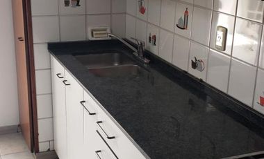 Chalet 5 Amb. con Cochera - IMPECABLE