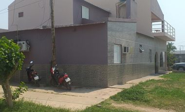 Se Vende Casa  2 plantas - Coronel Du Graty - Chaco