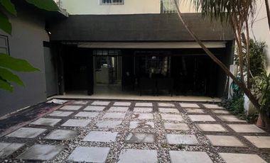 Excelente Casa De 5 Ambientes En Una Zona Privilegiada De Villa Del Parque